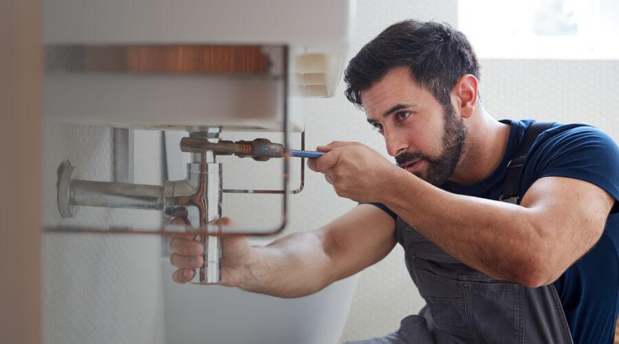 Professional water heater installation services in Cloverdale, VA